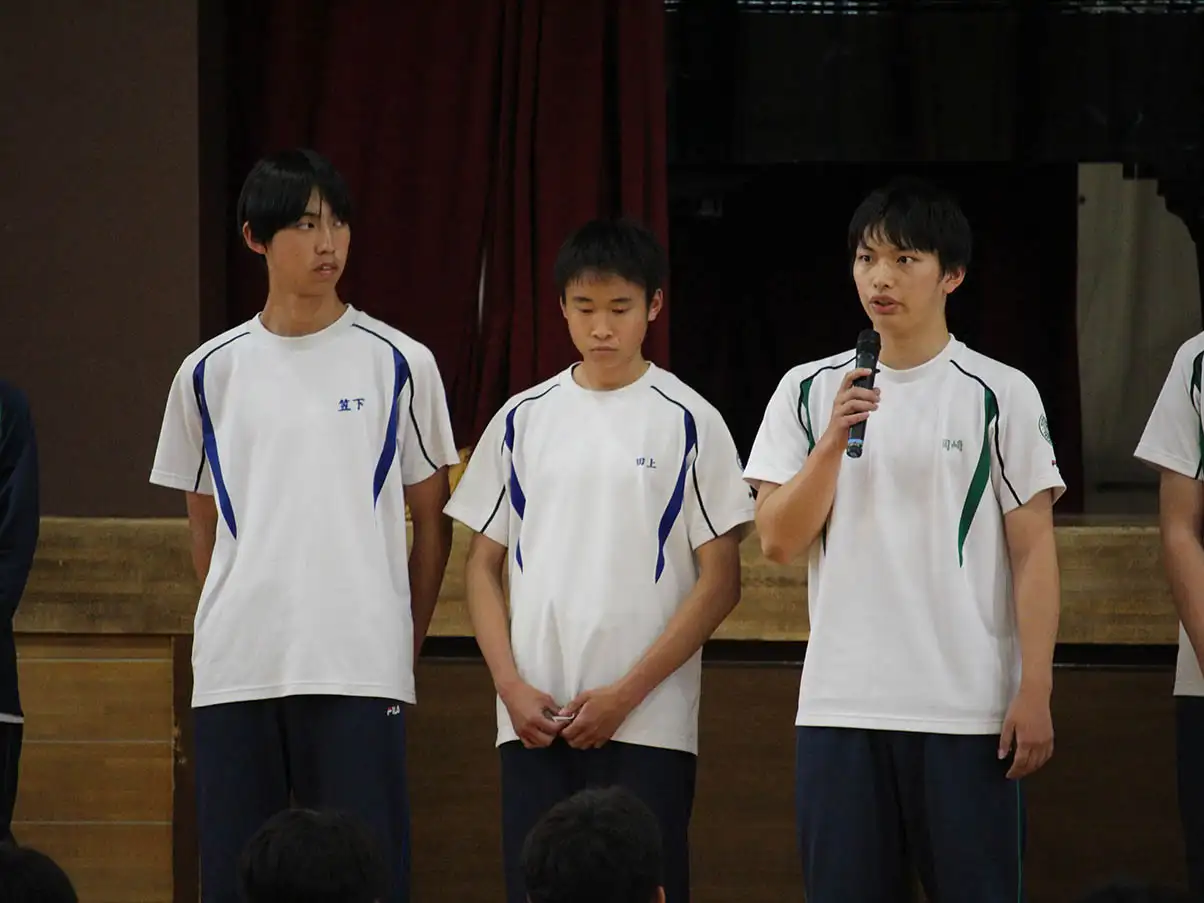 決意表明の様子