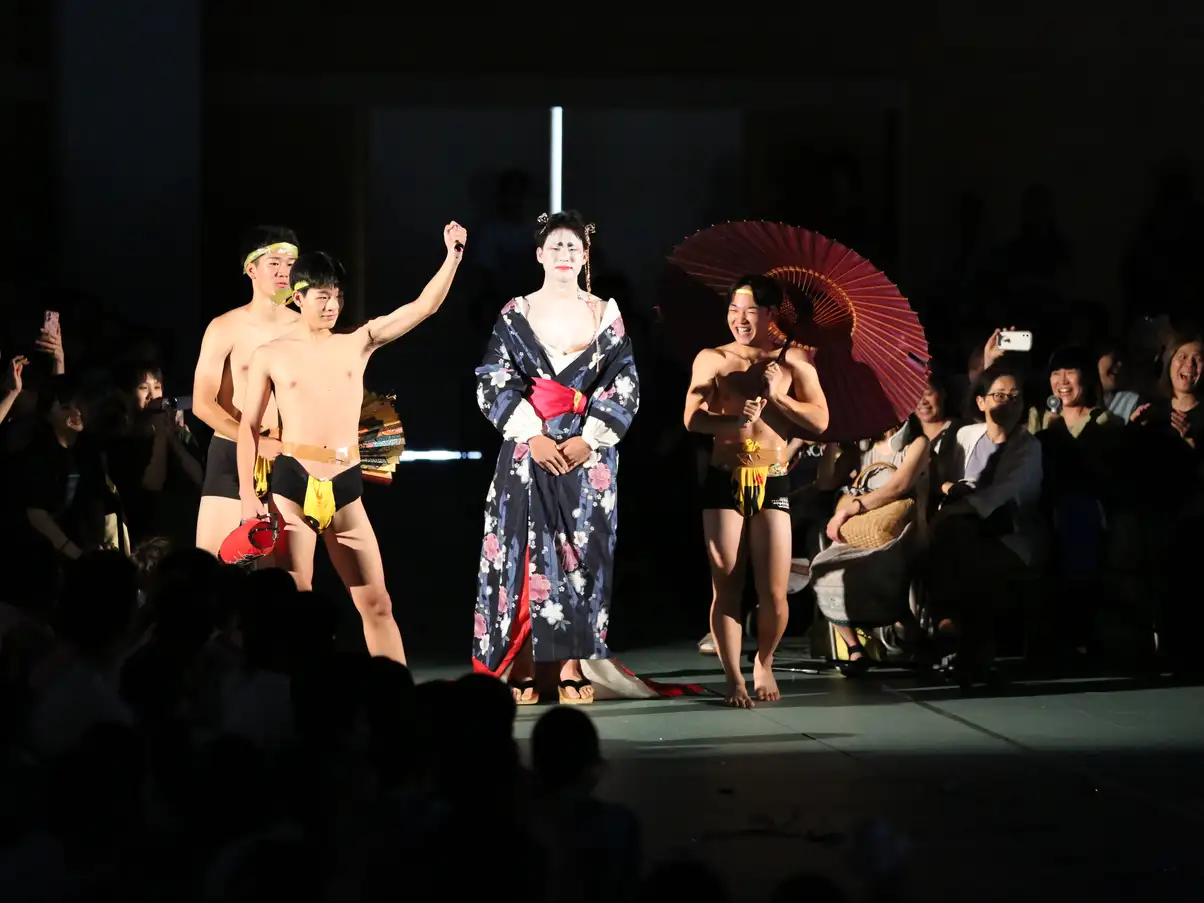 西高祭ステージ発表の様子